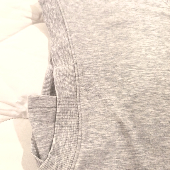 Cabi ATC Kick back T Style 5926 size Medium - Picture 4 of 6